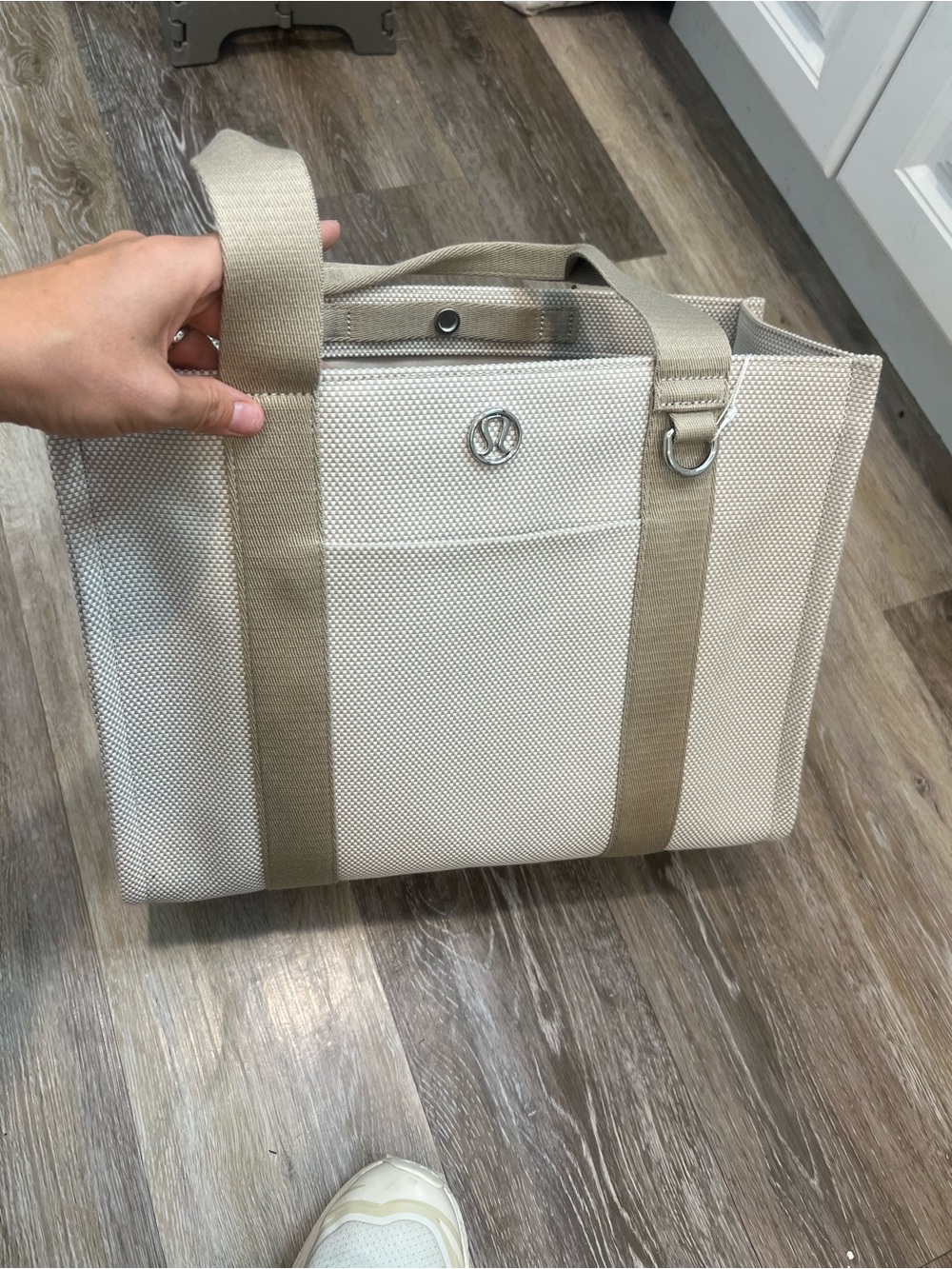 NWT lululemon two tone Beige Canvas Tote Laptop Bag with Tan Straps